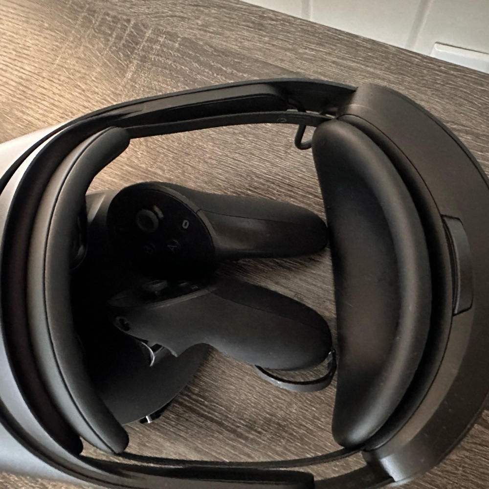 Meta Quest Black VR Headset with Controllers